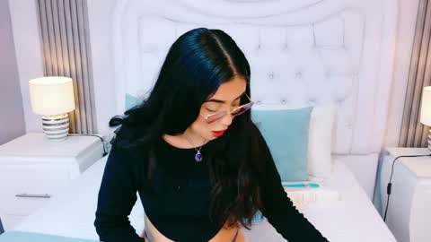 Scarlett Petrova online show from 04.30.26
