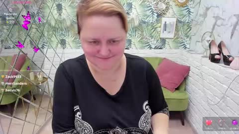 Snapshot of scarlettsoft chatting on 02.03.25 Scarlett online show from 02.03.25