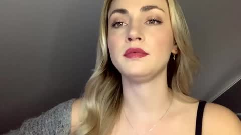 ScarlettxBlonde online show from 05.13.26