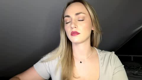 ScarlettxBlonde online show from 05.22.26
