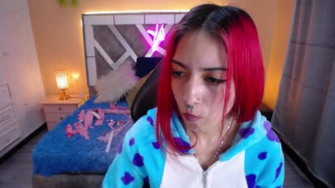 Scarllett online show from 12.24.24