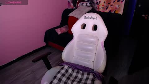 Scarllett online show from 02.11.25