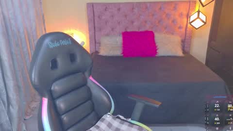 Scarllett online show from 11.16.25