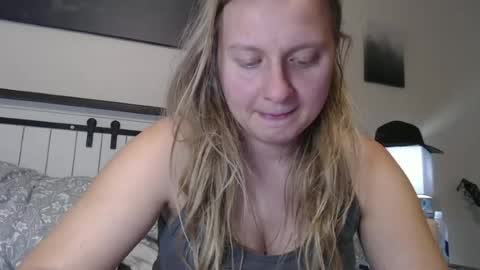Snapshot of scartit chatting on 06.23.26 ScarTit Bernhard online show from 06.23.26