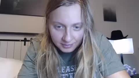 Snapshot of scartit chatting on 07.20.26 ScarTit Bernhard online show from 07.20.26