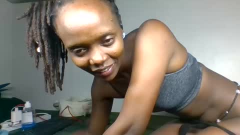 scentedfriction online show from 11.27.25