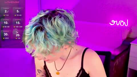 Snapshot of school_love chatting on 12.22.24 Rina online show from 12.22.24