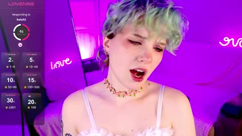 Snapshot of school_love chatting on 01.24.25 Rina online show from 01.24.25