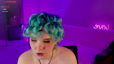 Snapshot of school_love chatting on 02.19.25 Rina online show from 02.19.25