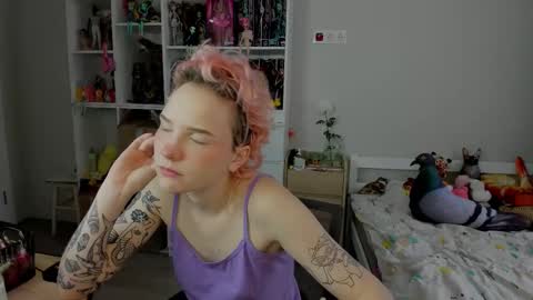 Snapshot of school_love chatting on 11.23.25 Rina online show from 11.23.25