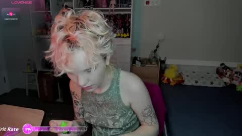 Snapshot of school_love chatting on 12.02.25 Rina online show from 12.02.25