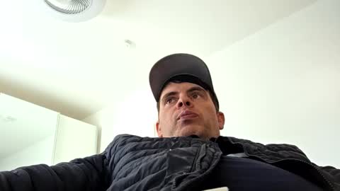 schosch01 online show from 03.16.26