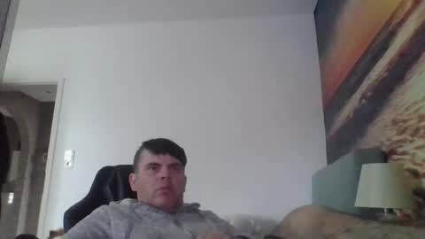 schosch01 online show from 05.06.26