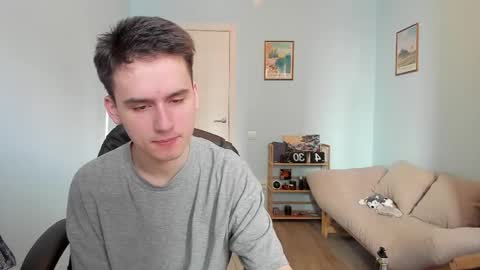 Snapshot of scooby_r chatting on 02.22.25 Thomas brunette and Alex blond online show from 02.22.25