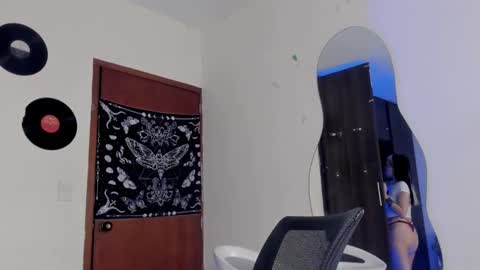 Snapshot of scorpiogyal chatting on 12.03.25 Goddess online show from 12.03.25