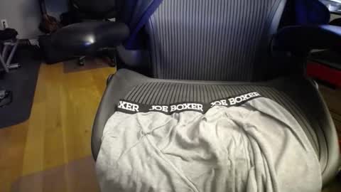 Snapshot of scotchmints chatting on 11.27.25 . online show from 11.27.25