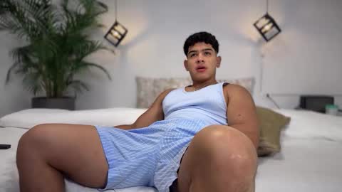 Snapshot of scott_flintt chatting on 10.01.25 Andrew Flintt online show from 10.01.25