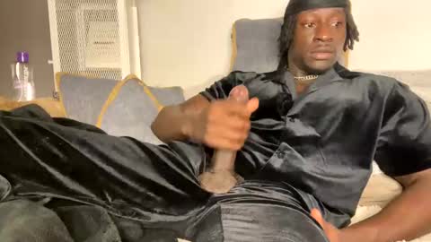 Snapshot of scottdior chatting on 01.18.25 scottdior online show from 01.18.25