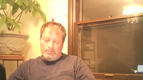 scottpbi52 online show from 10.04.25