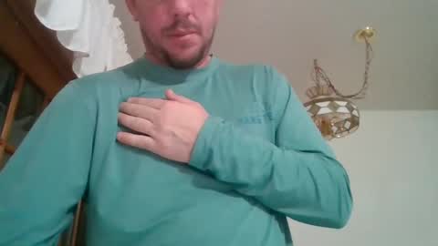 Snapshot of scottydoesntknow0 chatting on 12.05.24 scottydoesntknow0 online show from 12.05.24