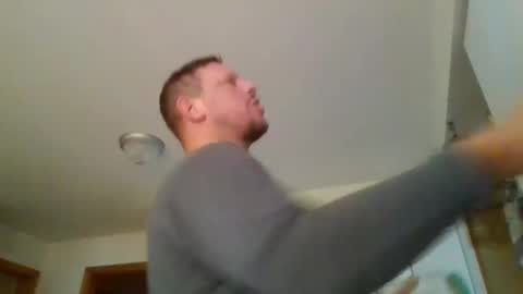 Snapshot of scottydoesntknow0 chatting on 01.02.25 scottydoesntknow0 online show from 01.02.25