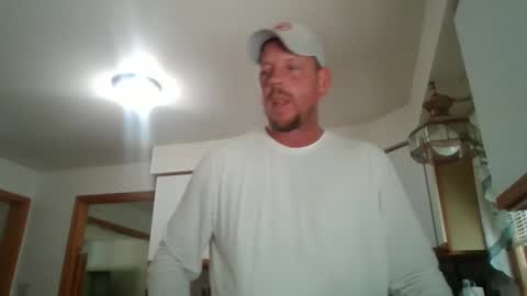 Snapshot of scottydoesntknow0 chatting on 09.27.25 scottydoesntknow0 online show from 09.27.25