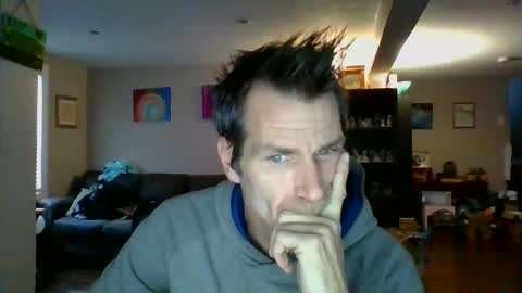 Snapshot of scroach11 chatting on 01.06.25 GettOffMyLawn online show from 01.06.25