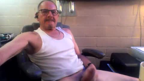 Snapshot of sdh69 chatting on 03.26.26 eating pussy sucking dick online show from 03.26.26