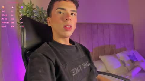 Snapshot of seab_trooy chatting on 12.20.25 SEAN online show from 12.20.25