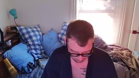 Snapshot of seamusshameless chatting on 06.03.26 Seamus online show from 06.03.26