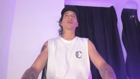 Snapshot of sean_royal chatting on 01.19.26 online show from 01.19.26