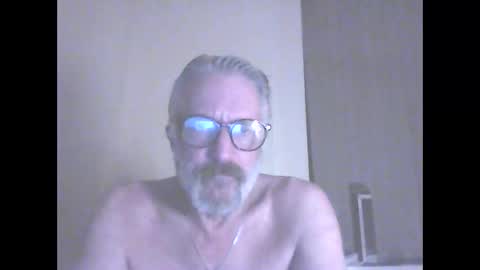 Snapshot of seantheflyer chatting on 09.15.25 seantheflyer online show from 09.15.25