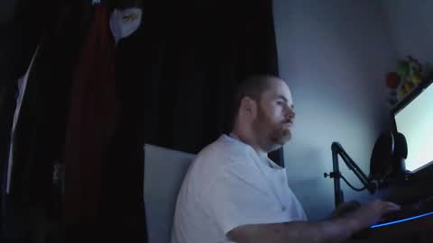 Snapshot of seanv24 chatting on 03.11.25 seanv26 online show from 03.11.25