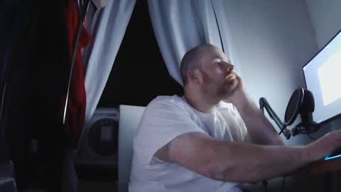 Snapshot of seanv24 chatting on 09.28.25 seanv26 online show from 09.28.25