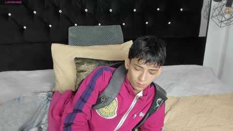 Sebastian Alvarez online show from 05.04.26