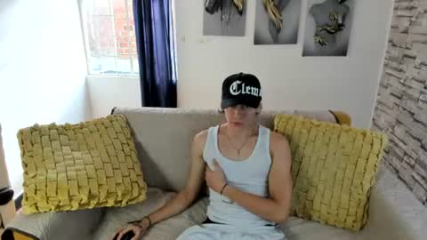 Snapshot of sebas_jusa chatting on 07.15.26 sebas jusa online show from 07.15.26