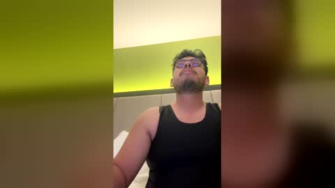 Snapshot of sebasbilbao7 chatting on 03.17.26 sebasbilbao7 online show from 03.17.26