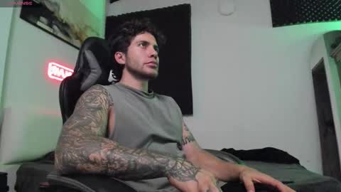 Snapshot of sebastianortizm chatting on 02.26.26 Lucian Sinclair online show from 02.26.26