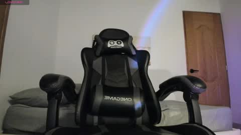 Snapshot of sebastianortizm chatting on 05.26.26 Lucian Sinclair online show from 05.26.26