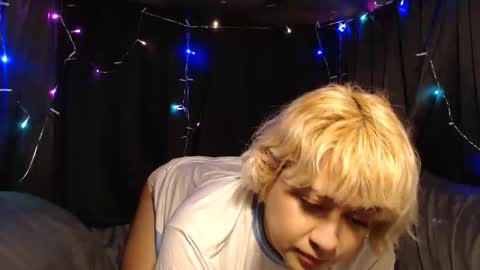 Snapshot of sebastiansupreme chatting on 11.04.25 Sebastian online show from 11.04.25