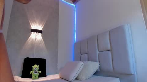 Snapshot of sebastiian69_ chatting on 09.09.25 Sebas online show from 09.09.25