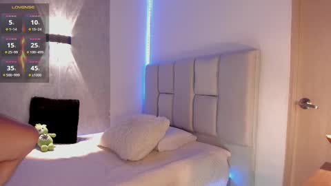 Snapshot of sebastiian69_ chatting on 09.10.25 Sebas online show from 09.10.25