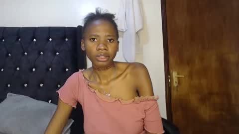 Snapshot of sebatrishaa chatting on 09.29.25 sebatrishaa online show from 09.29.25