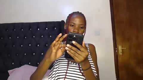 Snapshot of sebatrishaa chatting on 11.25.25 sebatrishaa online show from 11.25.25