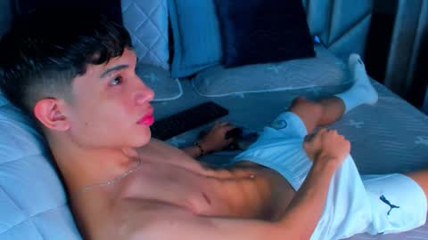 Sebastian online show from 11.25.25