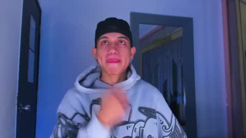 Snapshot of sebax_00 chatting on 05.22.26 Sebastian online show from 05.22.26