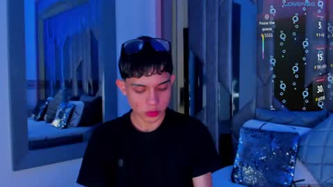 Snapshot of sebax_00 chatting on 06.12.26 Sebastian online show from 06.12.26