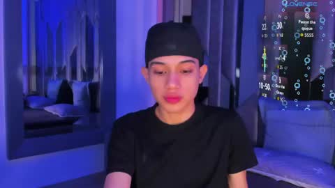 Snapshot of sebax_00 chatting on 06.17.26 Sebastian online show from 06.17.26