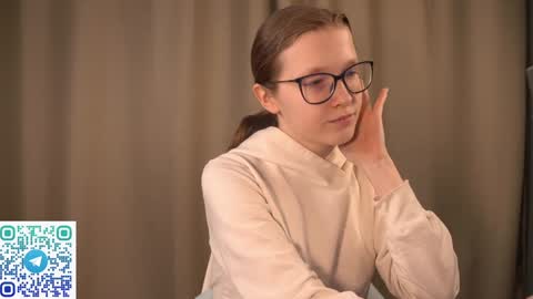 Snapshot of second_aid chatting on 01.24.25 Brenda online show from 01.24.25