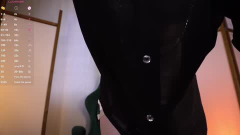 Snapshot of second_aid chatting on 09.10.25 Brenda online show from 09.10.25